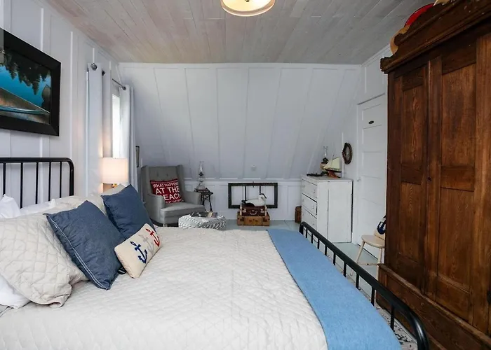 Welcome To Pinette House