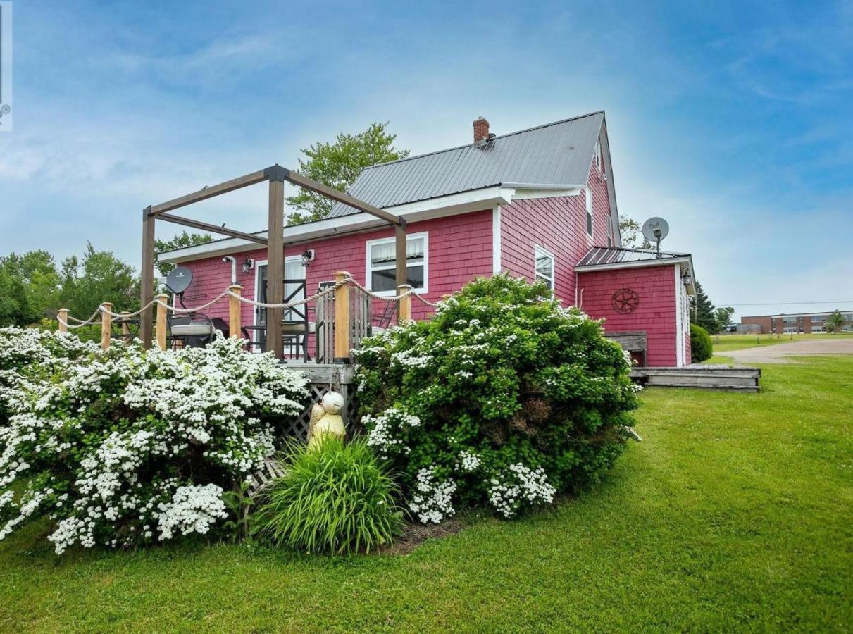 Welcome To Pinette House Holiday home